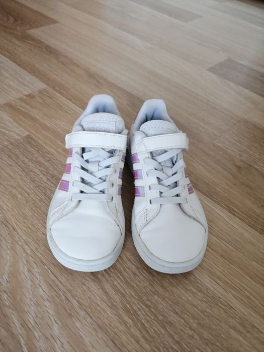 Маратонки Adidas номер 30