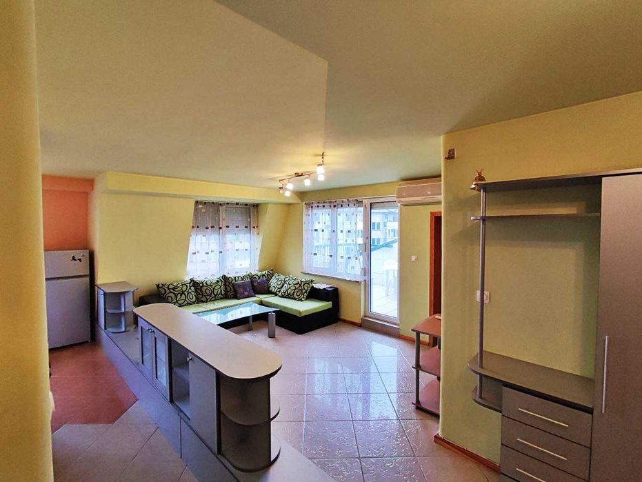 Дава се под наем Тристаен апартамент в София, Хладилника - 95 кв.м за 650 € - Снимка #1