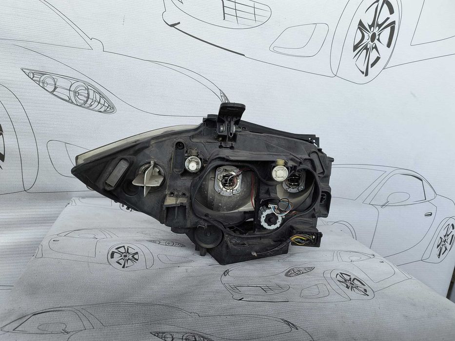Far Stanga Uk Halogen Bmw 1 E81 E87 2009 / 2007-2011 Cod OEM 63117249651 (5C2)