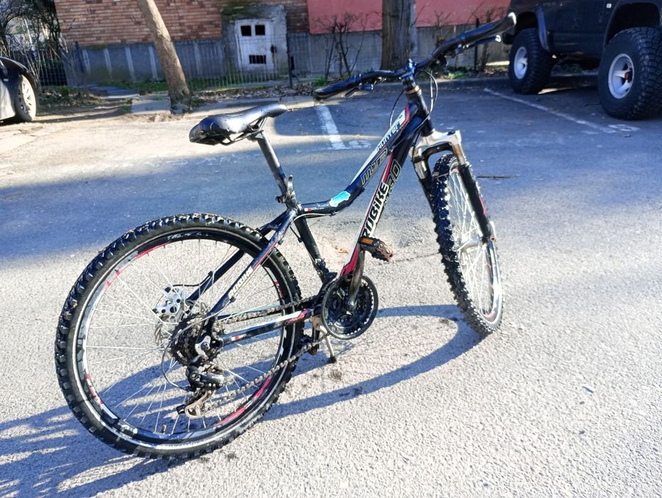 Vând bicicleta de copii