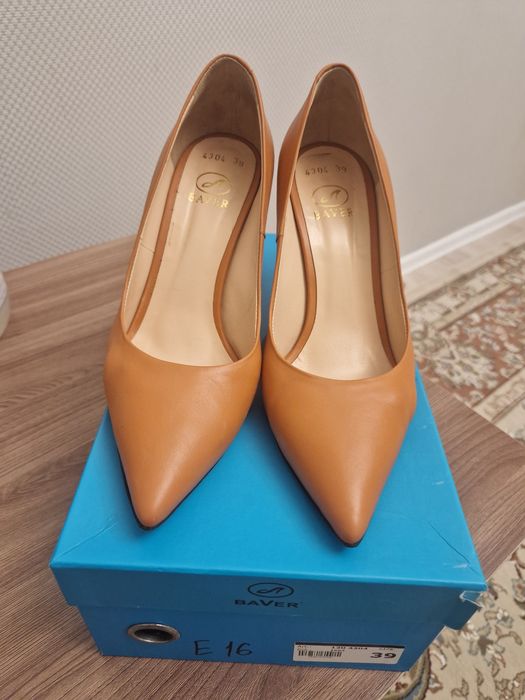 Продам туфли Baver