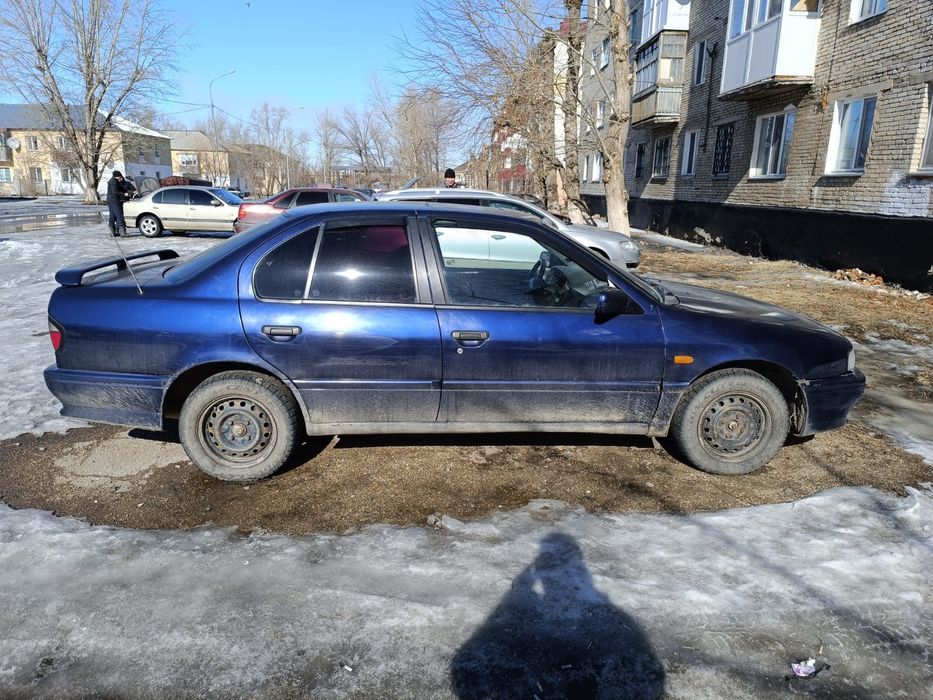 Продам машину срочно.  Цена на неделю