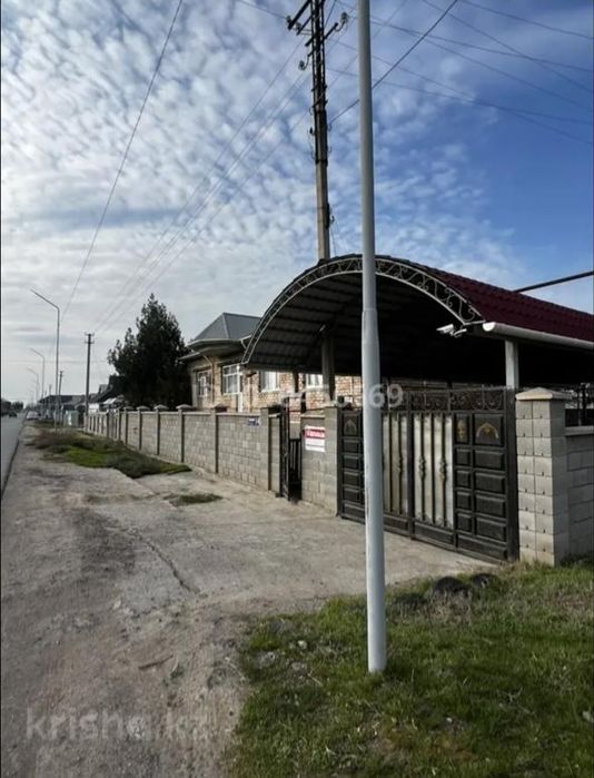 Тез арада үй сатылады