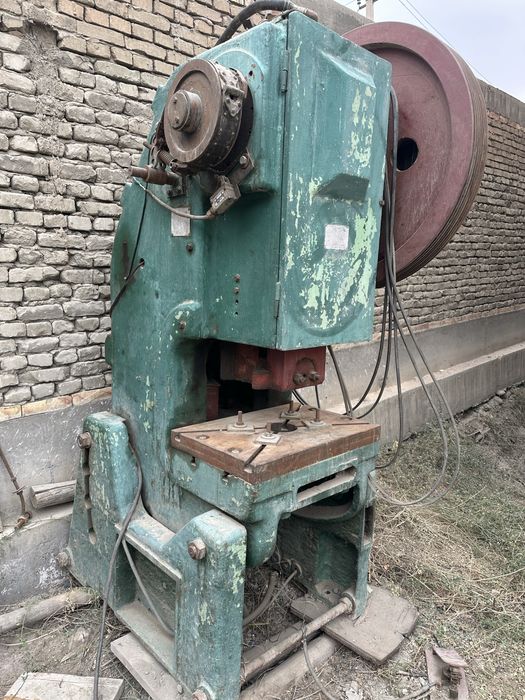 Пресс станок 25 тонна ва компрессор