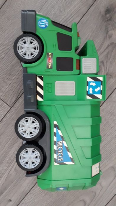 Vand mașinuță de jucărie copii