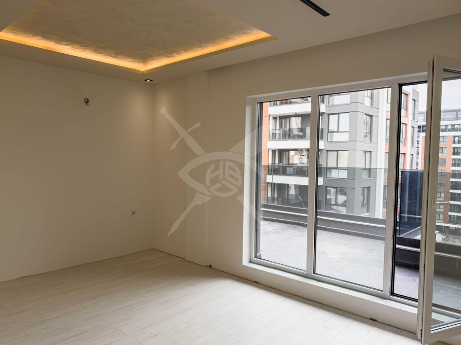 Продава се Тристаен апартамент в Пловдив, Христо Смирненски - 200 кв.м за 735 €/кв.м - Снимка #11