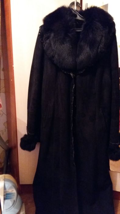 Продаются пуховик, куртка, дубленка