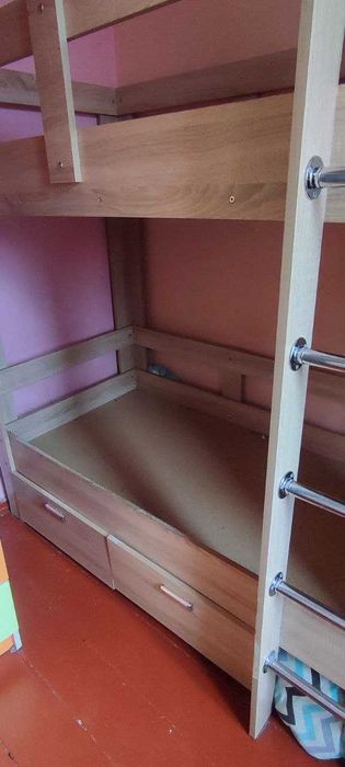 Двухъярусная кровать дерево
