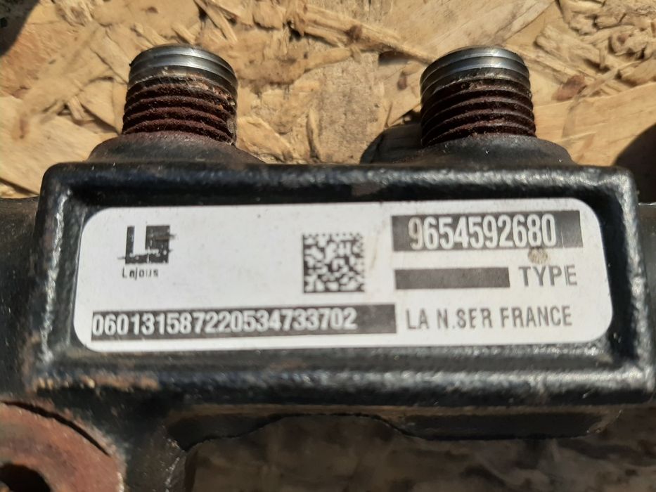 Rampa injectoare 1.6/1.4 Mini cooper r56/Volvo S40/Citroen C4/Picasso