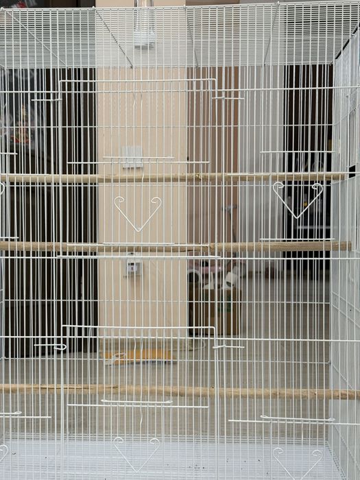 Клетка просторная большая для попугаев