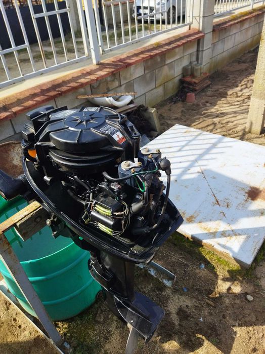 извънбордов двигател