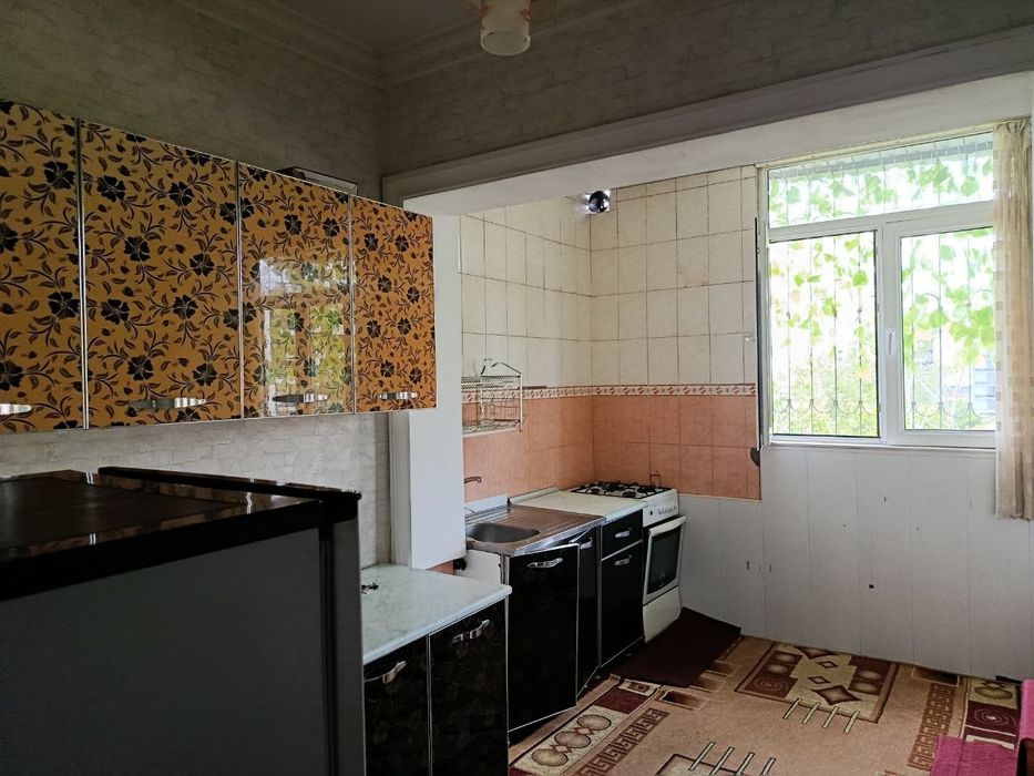 Ibn sinoda 2 xona uzoq muddatga ijaraga beriladi