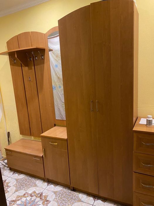 Продам гарнитур для прихожей