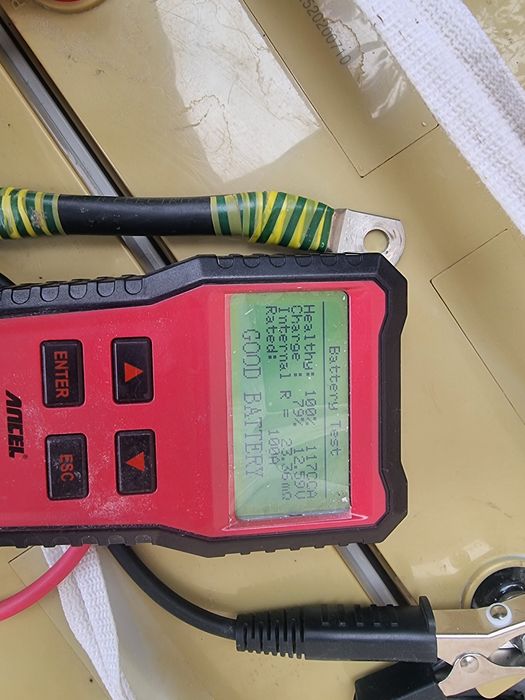 Kit fotovoltaic Offgrid 1.6kw, 24V 100Ah, tablou electric.