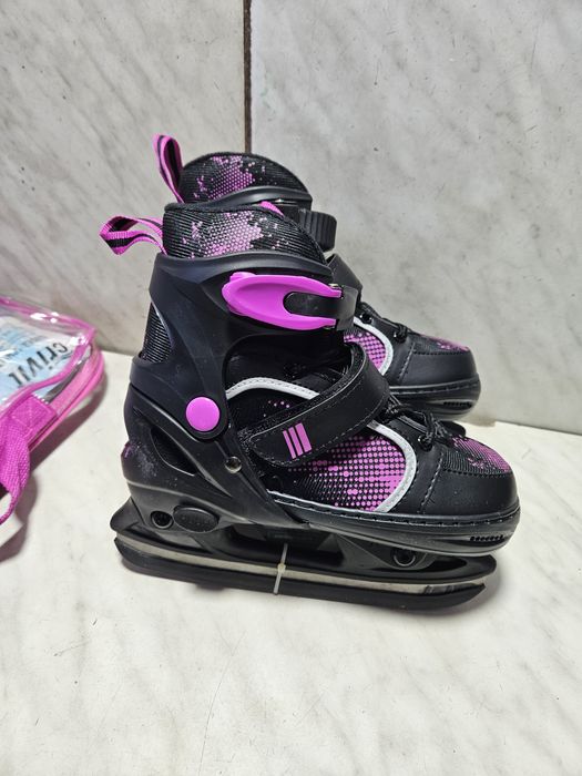 Patine 1018 gheata reglabile noi marime 32-33-34-35 si 36 .