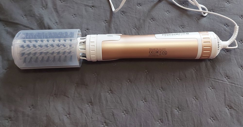 Електрическа четка за.коса Rowenta Brush Activ Compact CF9520