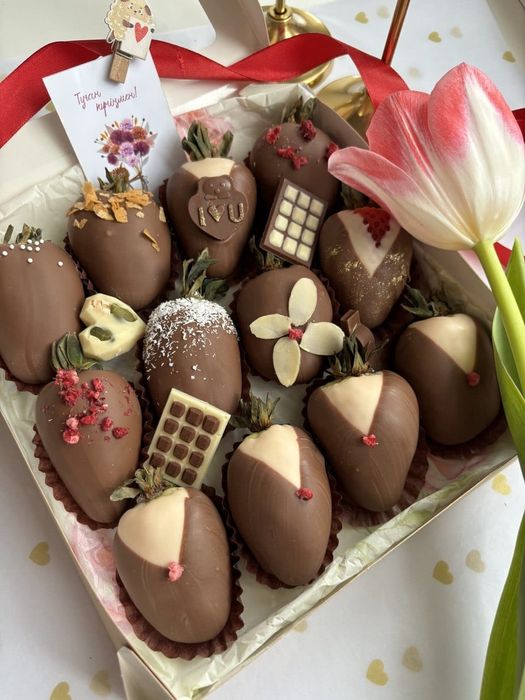 Клубника в шоколаде, Дубайский шоколад, сладкие подарки