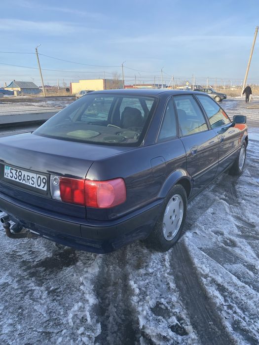 Продвется Audi 80 B4