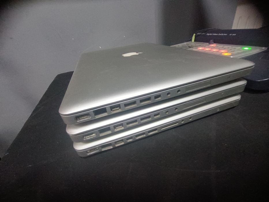 Macbook 3 штуки нерабочие
