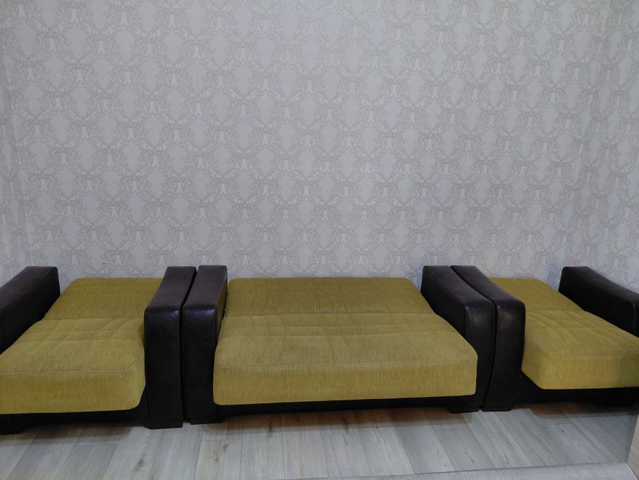 Продам диван и кресла