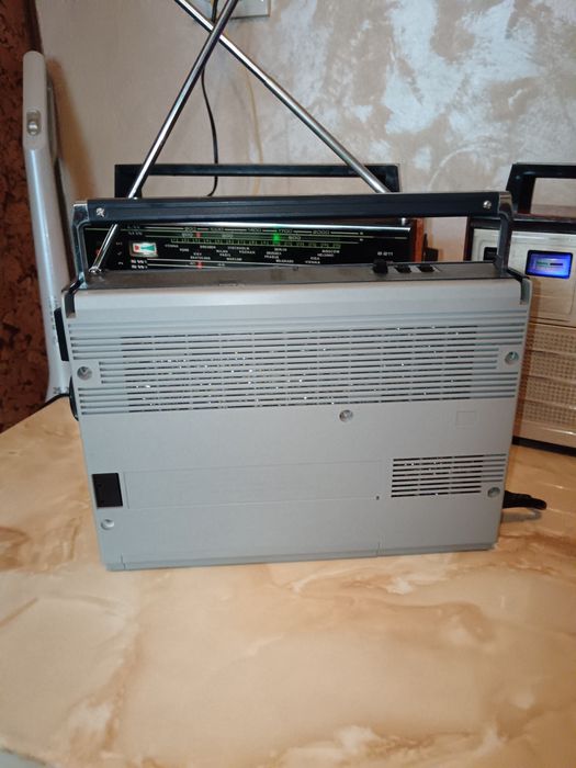 Radio Selena B211 ,Selena B216,VEF221…toate cu fm 88_108Mhz(RECONDITIONATE)
