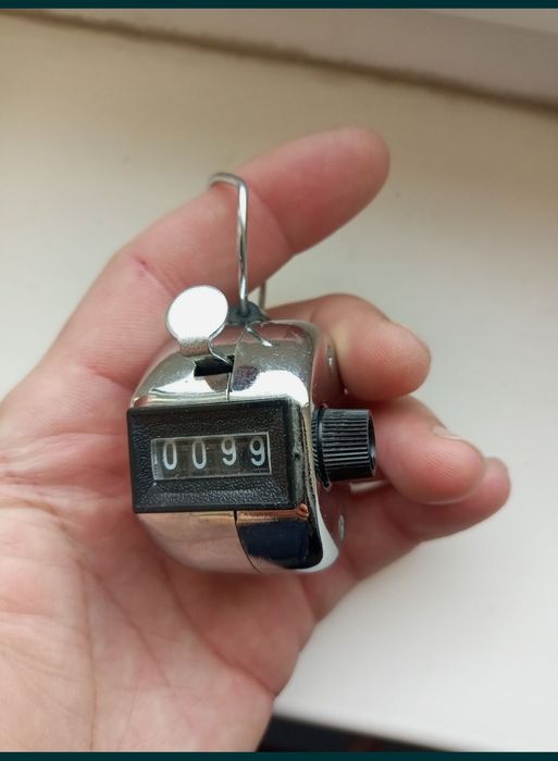 Продам zippo, чехол,. Крикет.