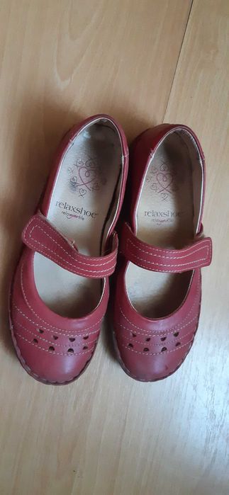 Pantofi piele rosii cu bareta