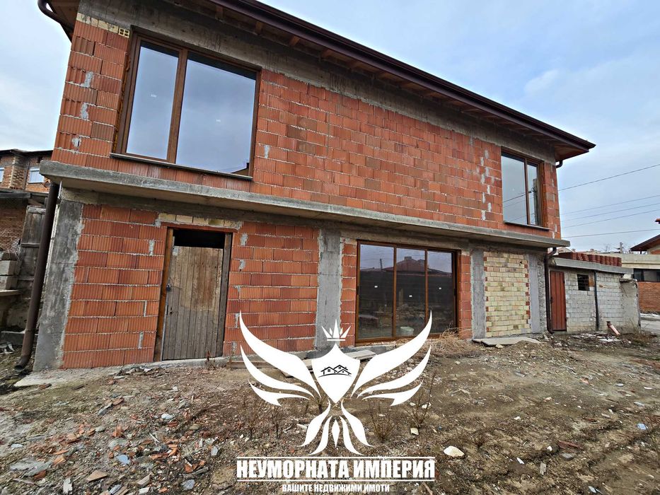 Нова къща 96РЗП и двор 283кв.м. с гараж в Асеновград кв.Долни Воден