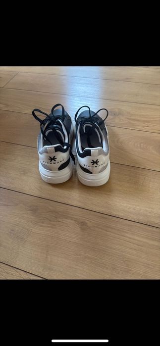 Продавам, оригинални сникърси Richmond, номер 40