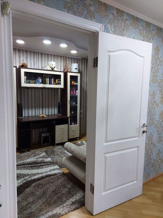 Продам 5-ти комнатную квартиру