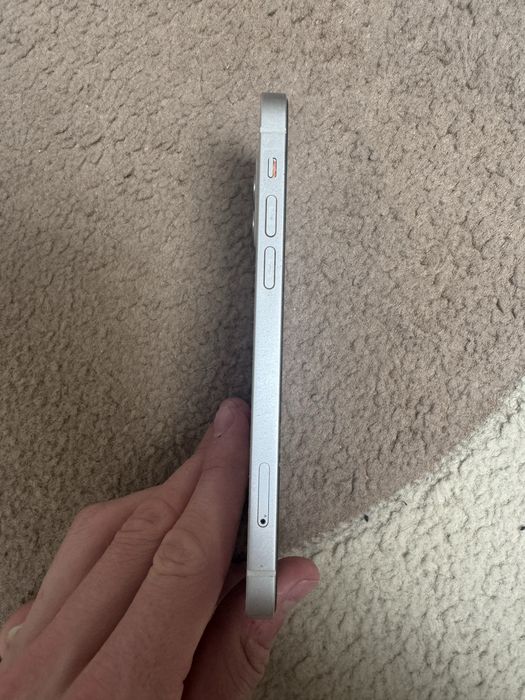 Iphone 12 simplu, alb