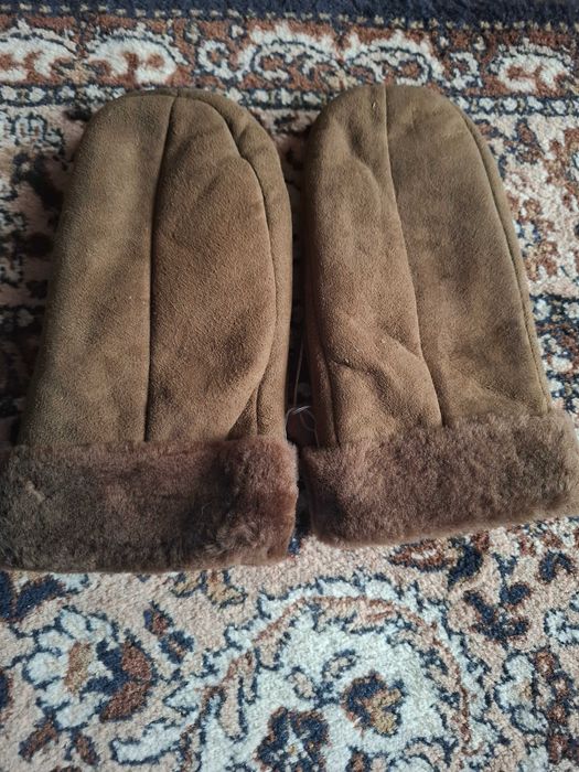 Manusi de blana naturala