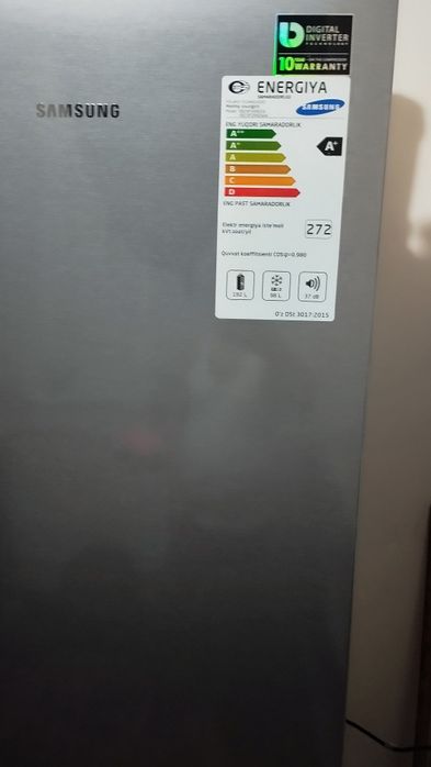 Холодильник сотилади