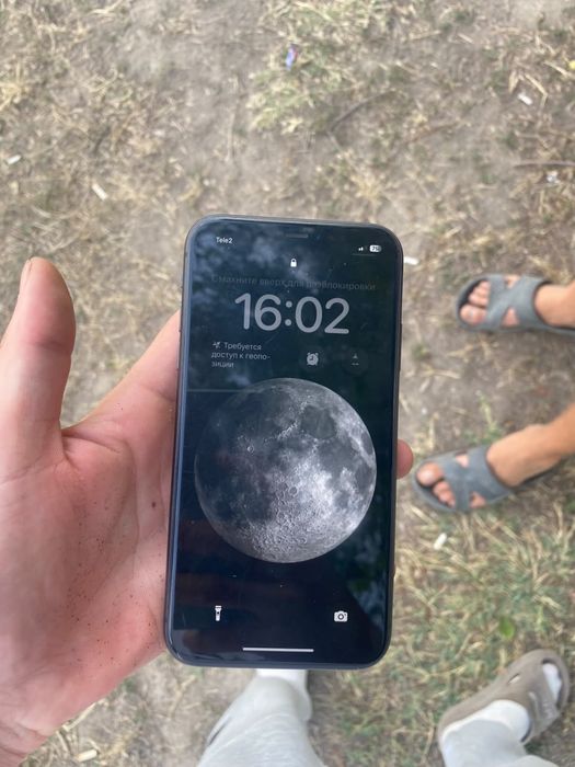 Продам айфон 11 новый почти