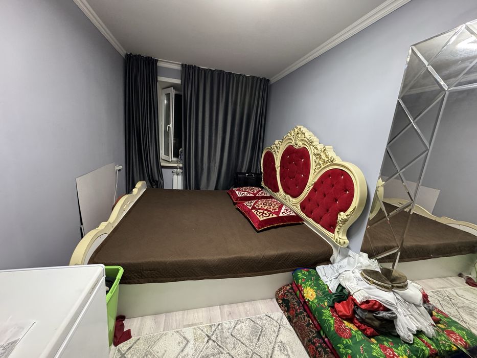 Гарнитур спальный