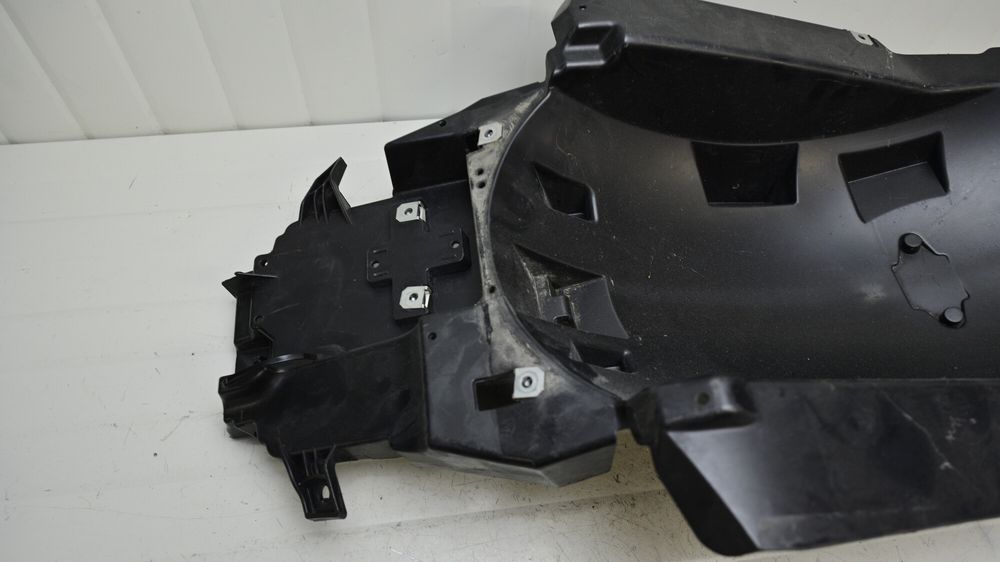 Undertail Plastic Roata Spate BMW R1200RT 2014 - 2017