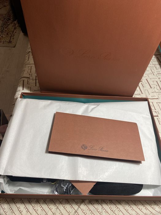 Продам подарочный набор Лоро пиано