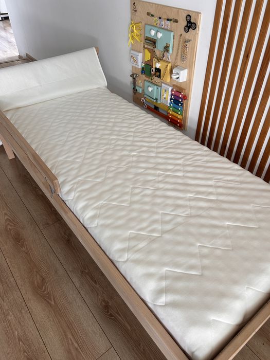 Pat junior IKEA 70x160 cm + saltea + husa impermeabila