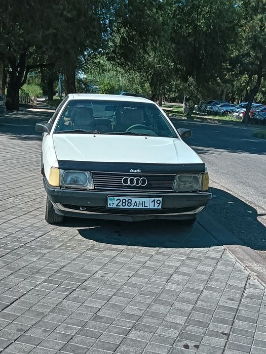 Продам Audi 100 c3