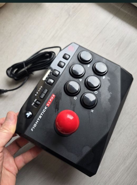 Joystick Mad Catz FightStick Alpha Street Fighter PS4 PS3 Arcade