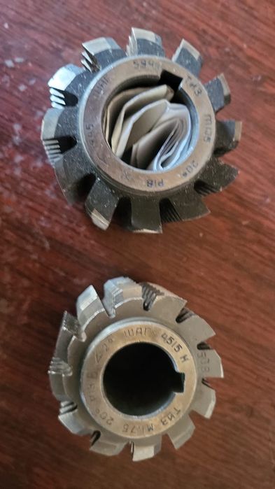 Продам фрезы червячные