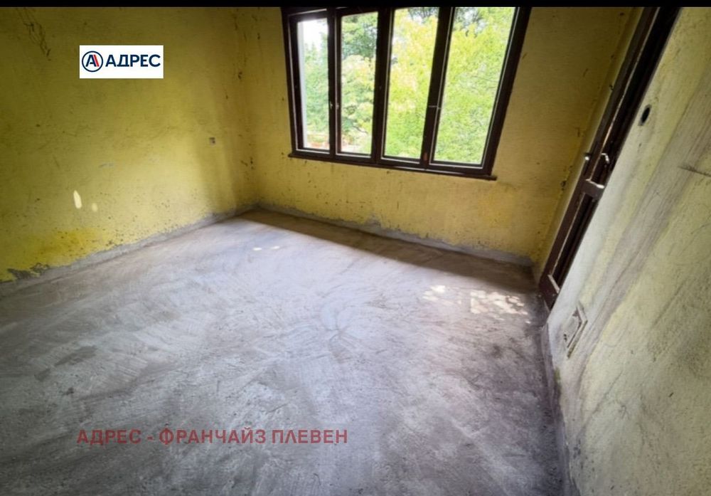 Продава се Къща в Берковица - 195 кв.м за 654 €/кв.м - Снимка #2