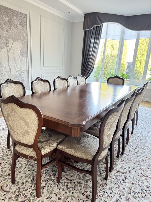 Продам стол 3.6  со стульями12 шт