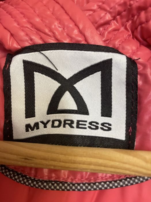 Много яко бонбонено розово дълго яке