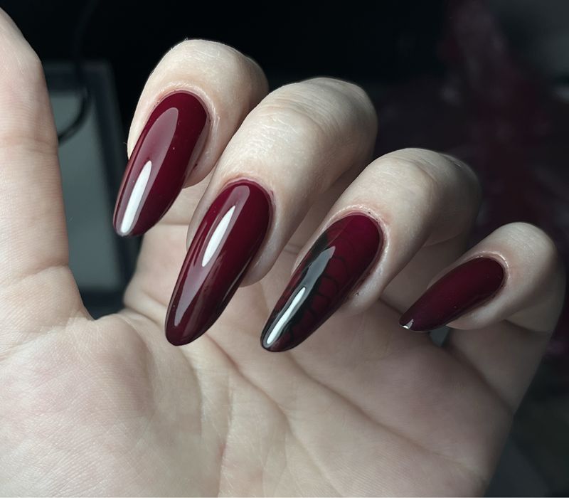 Аппаратный маникюр