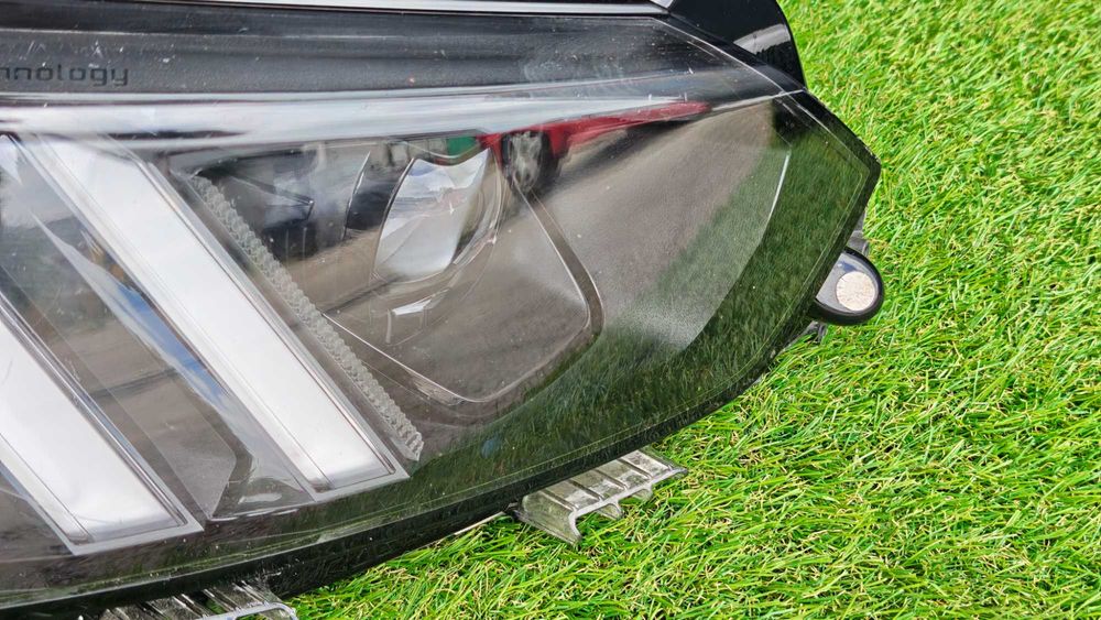 Фар за Peugeot 208 Full LED / Пежо 208 Фул Лед