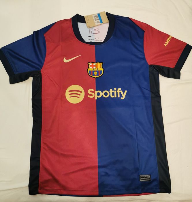 Tricou Nike nou cu eticheta, FC Barcelona, mărimea M, însemne brodate