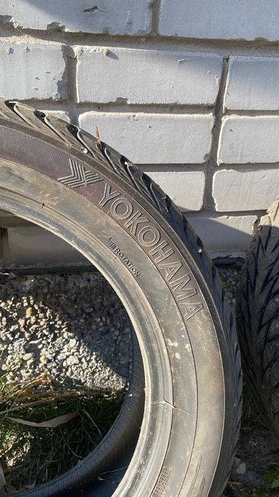 Продам покрышки шины Yokohama