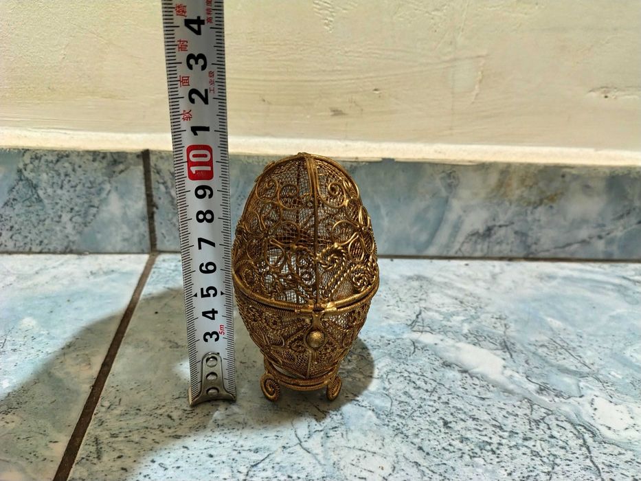 Уникално Красиво Филигранено Яйце Бижутерка