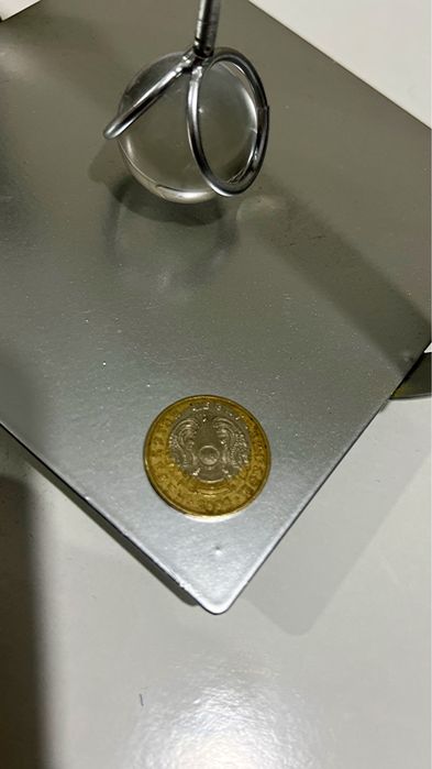 Продам бракованную монету номиналом 100 тенге
